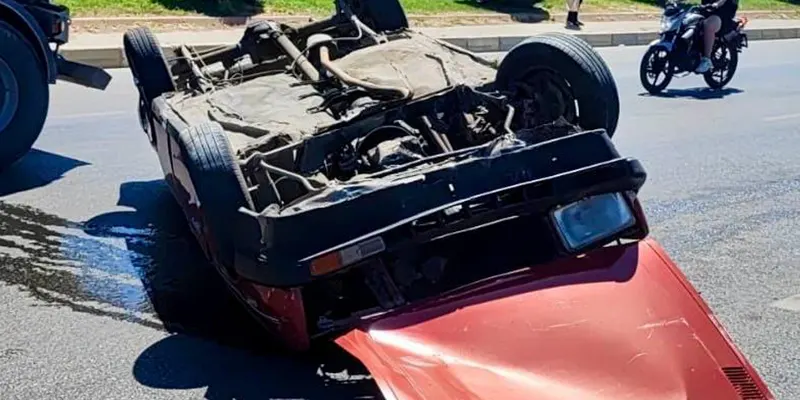 kahramanmarasta otomobil takla atti yarali