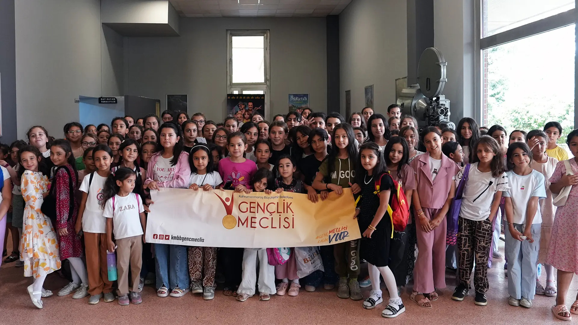 buyuksehirin genclik meclisinden ornek bir program
