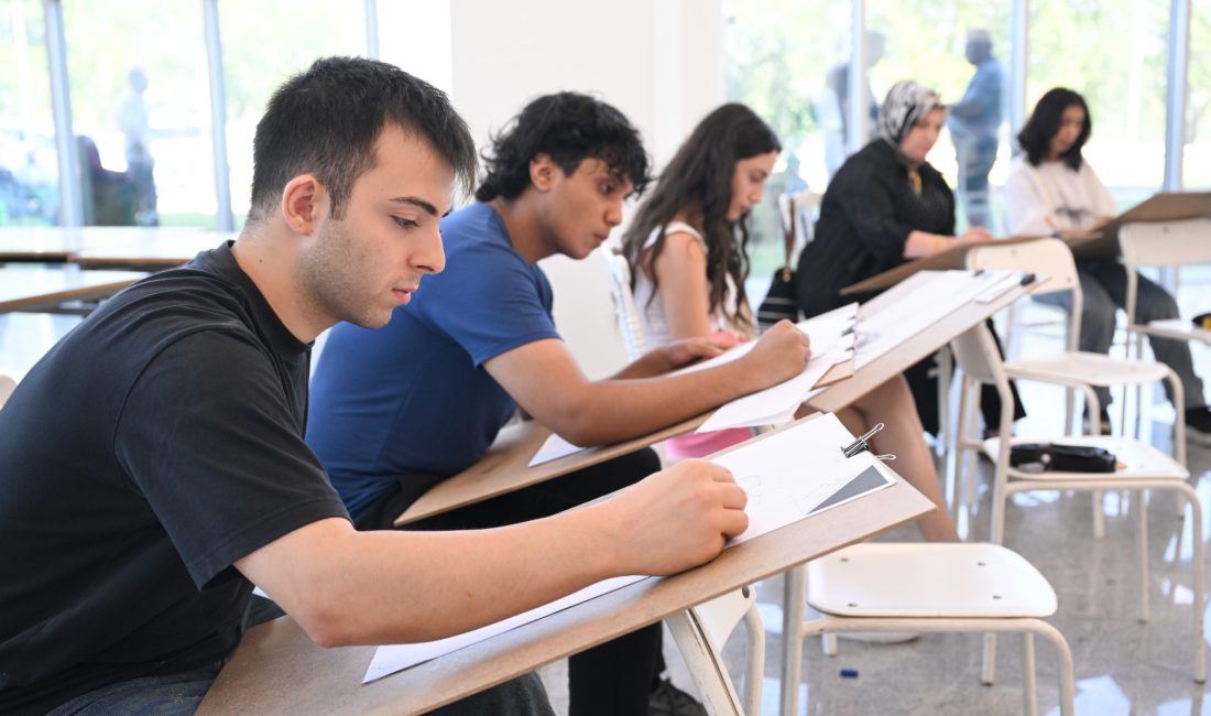 KSÜ Yunus Emre Kongre ve Kültür Merkezi’nde ve Güzel Sanatlar