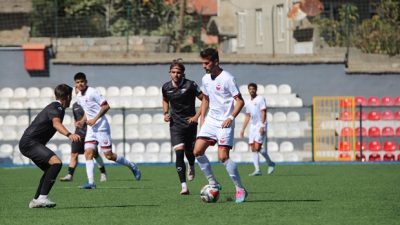 Ligde oynadığı ilk iki maçını mağlubiyetle kapatan Kahramanmaraşspor, taraftarlarının yoğun