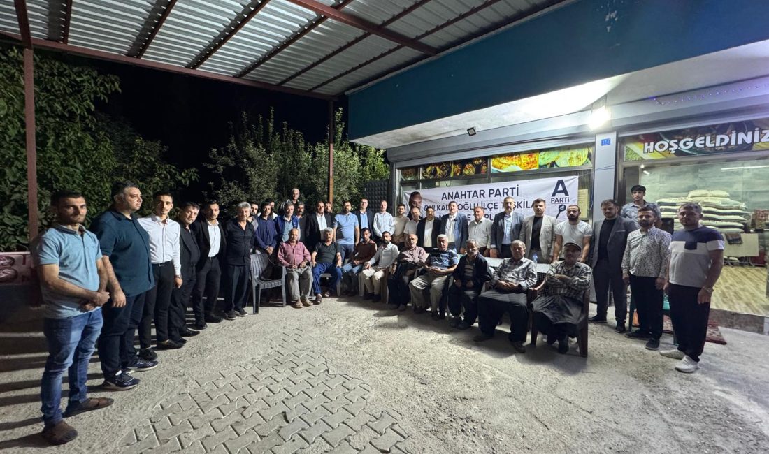 Anahtar parti Dulkadiroğlu İlçe Başkanı Ahmet Sivri, konuşmasında liyakat vurgusu