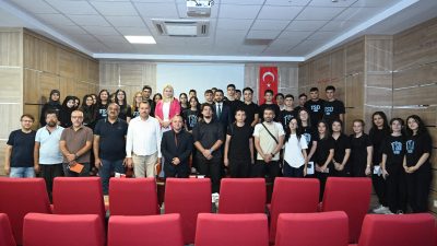 Etkinliğin açılış konuşmasını yapan Kahramanmaraş Teknokent Yönetici A.Ş. Müdürü Dr.