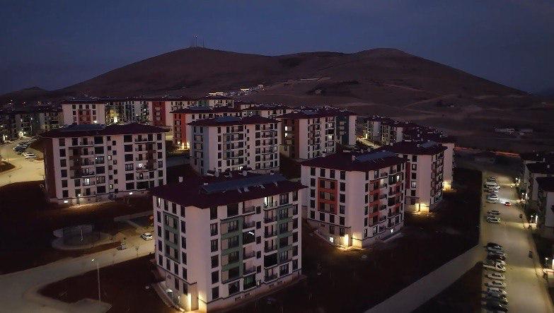 TOKİ ve Emlak Konut işbirliğiyle başlatılan büyük inşa seferberliği kapsamında