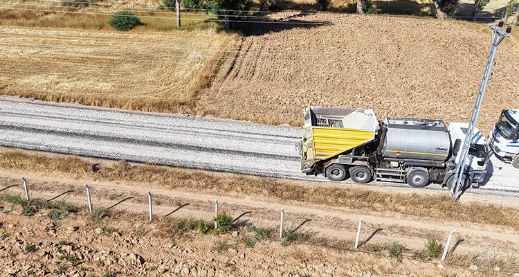 Şehir merkezinin yanı sıra ilçeler ve kırsal mahallelerin de ulaşım