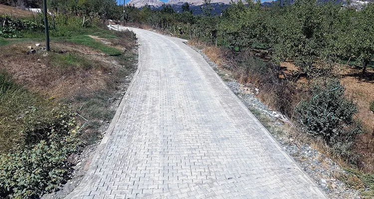 Kahramanmaraş Büyükşehir Belediyesi, şehir merkeziyle birlikte ilçeler ve kırsal yerleşim