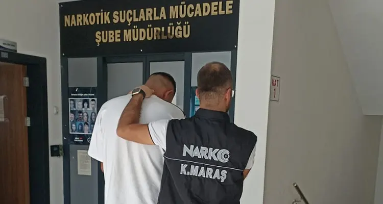 Kahramanmaraş’ta Uyuşturucu Taciri Suçüstü Yakalandı Narkotik Suçlarla Mücadele Şube Müdürlüğü ekiplerince, Cumhuriyet Başsavcılığı koordinesinde yürütülen