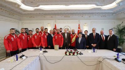 Cumhurbaşkanlığı’ndan yapılan açıklamada, Cumhurbaşkanı Erdoğan’ın geleneksel sporlarımızın yaşatılmasına büyük önem
