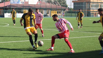 Batıpark Futbol Sahası’nda oynanan karşılaşmada beklenen performansı sergileyemeyen kırmızı-beyazlı ekip,