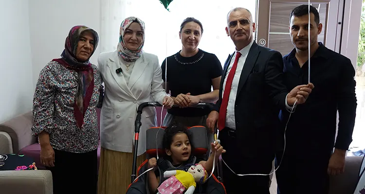 buyuksehirden yurek isitan ziyaret serebral palsi hastalarina anlamli destek