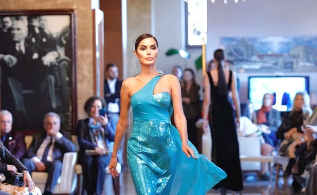 Avrupa, Orta Doğu ve Asya’dan birçok modacının, tasarımcının ve basın