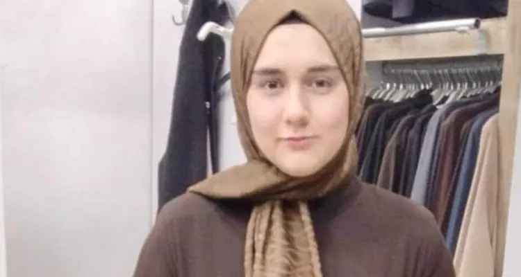 Kahramanmaraş’ta 18 Yaşındaki Fatma Zehra Tutyemez’den Haber Alınamıyor Kahramanmaraş’ta 18 yaşındaki Fatma Zehra Tutyemez, 21 Ekim sabahı evinden