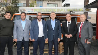 Standı ziyaret edenler arasında Milletvekilimiz Sayın İrfan Karaturtlu, Rektör Prof.