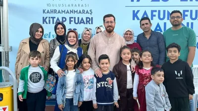 Etkinlik kapsamında öğrenciler, yazar Sertaç Abi’nin söyleşisine katılarak kitaplar ve