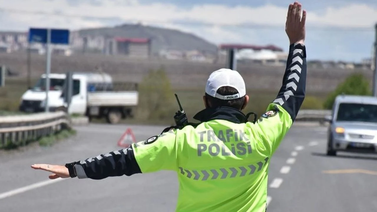trafikte yeni donem cezalar agirlasti ehliyete el konulabilecek