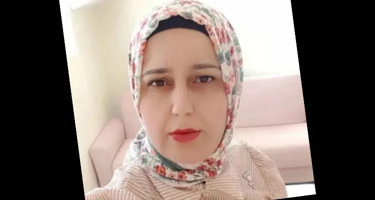 Yolun karşısına geçmek isterken canından oldu Edinilen bilgilere göre, ilçeye bağlı Afşinbey Caddesi üzerinde seyir halinde
