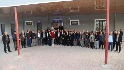 Mahallede en çok dile getirilen konu yol sıkıntıları oldu. Başkan