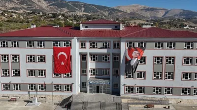 Kahramanmaraş’ta depremin ardından başlatılan eğitim yatırımları kapsamında 69 yeni okul