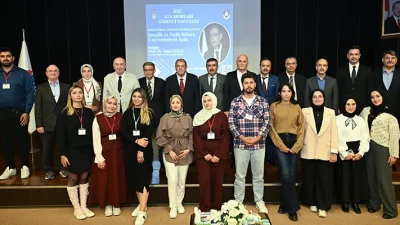 Kahramanmaraş Sütçü İmam Üniversitesi’nde düzenlenen konferansta, gençlerin tarih, kültür ve