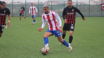 Karşılaşmanın ikinci yarısında oyunu dengelemeye çalışan Onikişubatspor, aradığı golü bulamazken