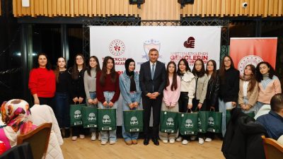 Onikişubat ilçesinde bulunan 48 lisede uygulanan proje kapsamında; gençlerin spor