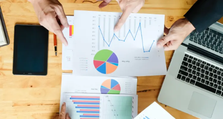 BOE Aralık ayında faiz indirimine gitme taahhüdünde bulunmadı, ancak ekonomistler,