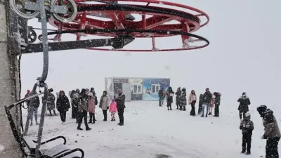 Kayak merkezine gelen yerli ve yabancı ziyaretçiler, bol oksijenli dağ