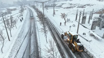 Kahramanmaraş, son yılların en şiddetli kış koşullarıyla karşı karşıya kaldı.
