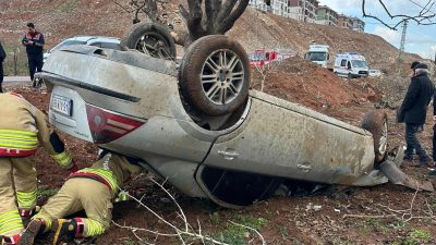Kaza, Türkoğlu ilçesi Orçan yolu üzerinde, TOKİ konutları karşısında gerçekleşti.