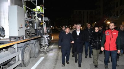 Kahramanmaraş Büyükşehir Belediyesi, şehir genelinde altyapı imalatları tamamlanan arterlerde üstyapı