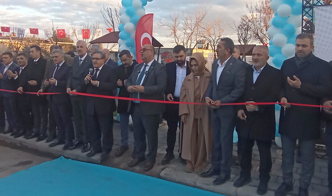 Akpınar: “Anne ve Çocuk Bilgi Evlerimizi İlçemizin Her Mahallesine Yayacağız Açılışta konuşan Başkan Akpınar, ilçenin sosyal hayatına değer katacak önemli