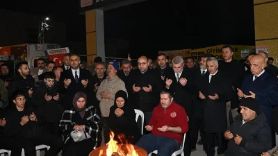 Depremin sembol mekânları arasında yer alan Ebrar Sitesi, Milli İrade