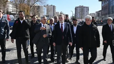 Kahramanmaraş Büyükşehir Belediye Başkanı Fırat Görgel, Vali Mükerrem Ünlüer ve
