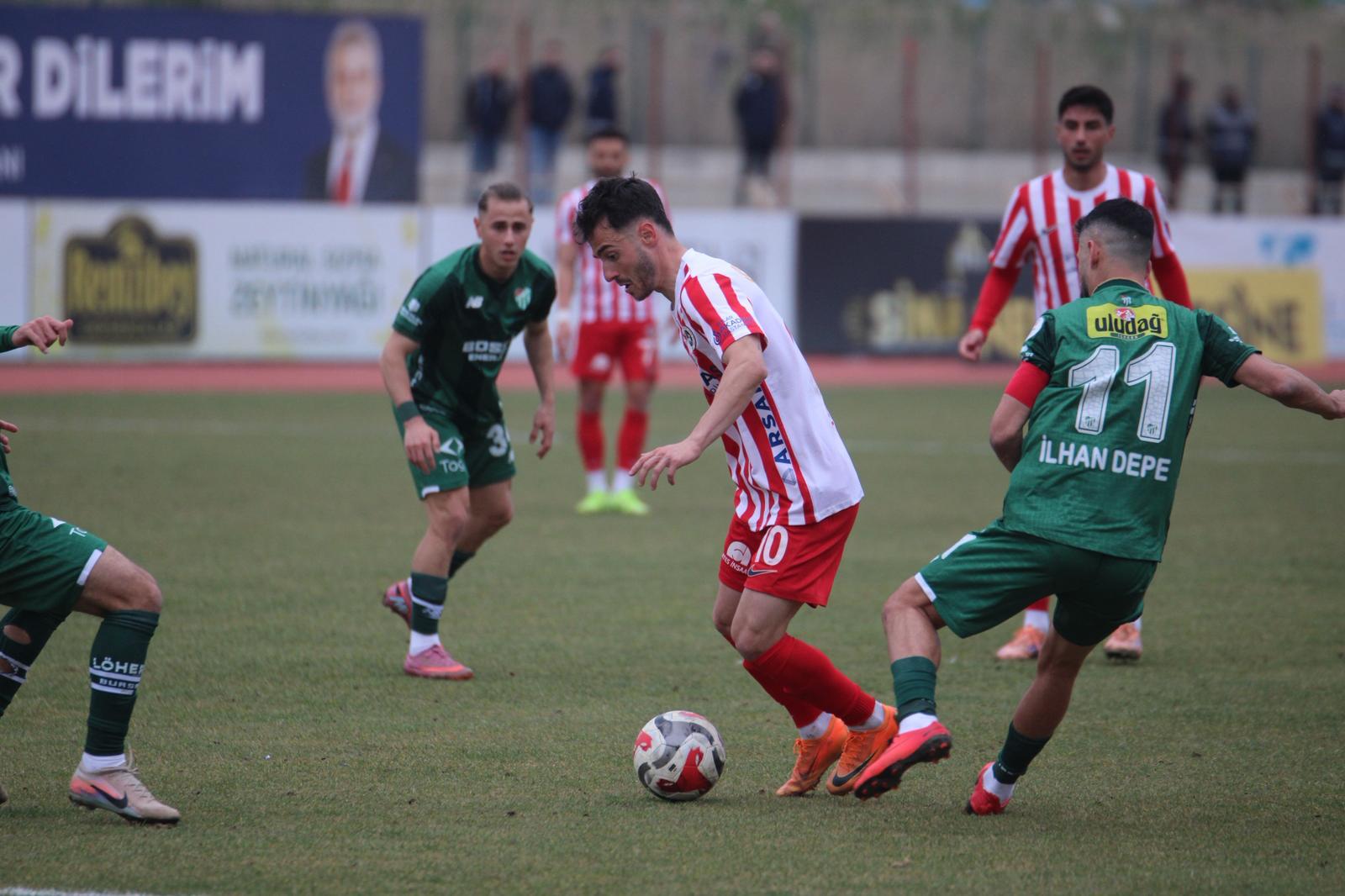 Akedaş İstiklalspor, Lider Bursaspor ile Berabere Kaldı 1 IMG WA