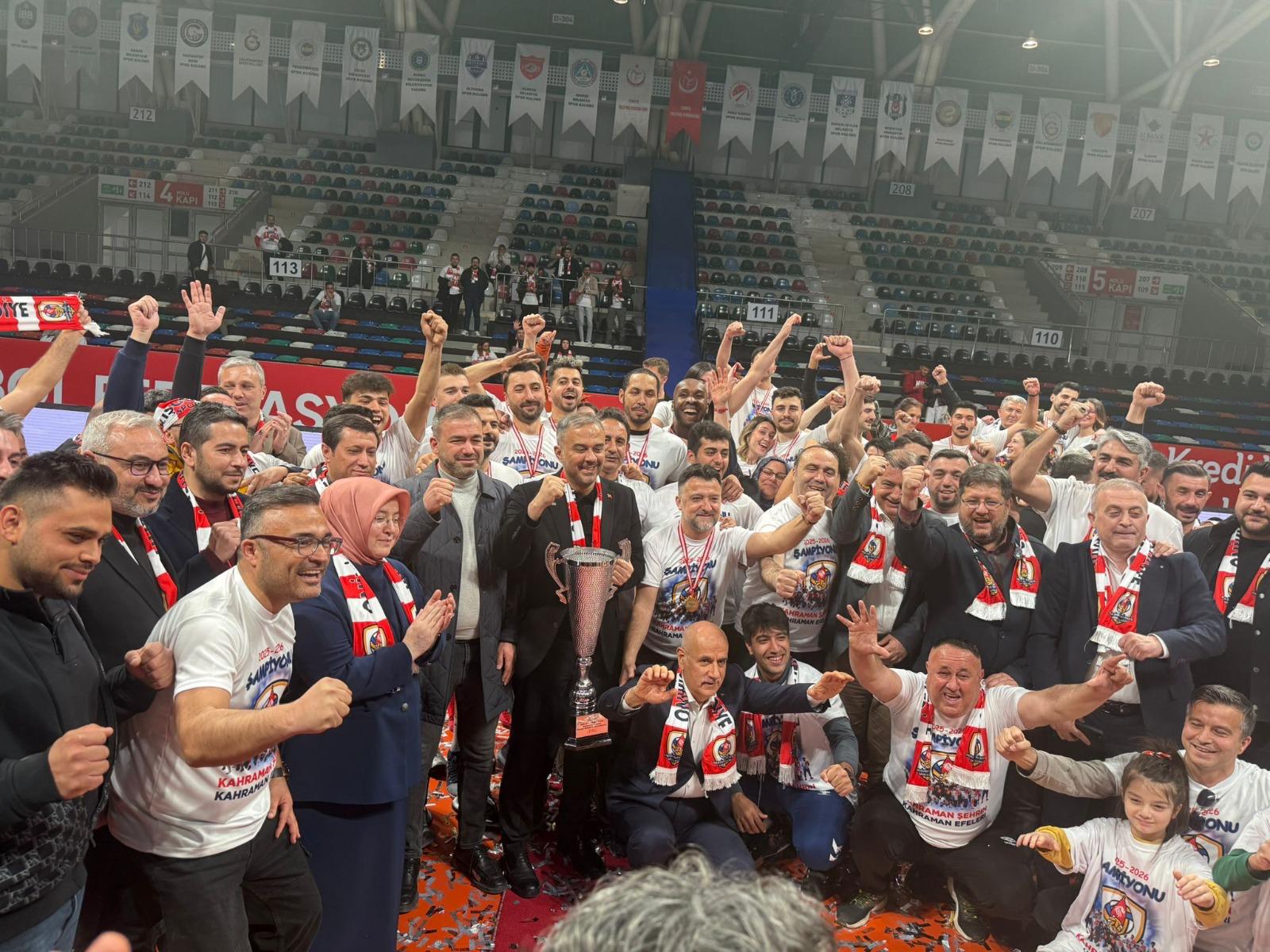 Onikişubat Belediyespor Şampiyonluk Kupasını Kaldırdı 1 IMG WA