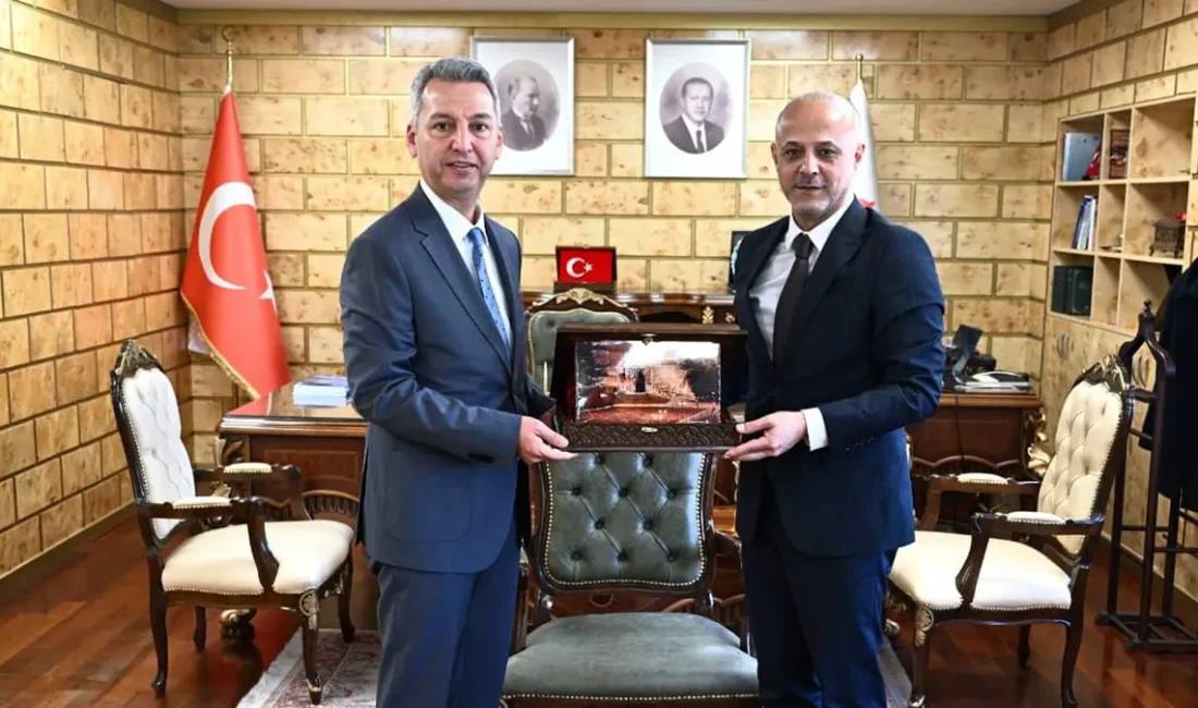 Afşin Belediye Başkanı Koray Kıraç, KSÜ Rektörü Prof. Dr. İbrahim Taner Okumuş’u Ziyaret Etti Başkan Kıraç, Prof. Dr. İbrahim Taner Okumuş’a yeni görevinde başarılar