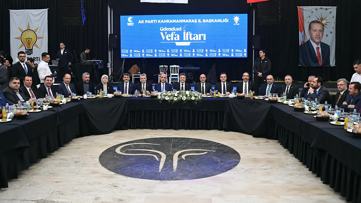 baskan gorgel geleneksel vefa iftarinda teskilat mensuplariyla bir araya geldi