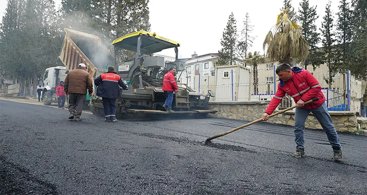 Kahramanmaraş Büyükşehir Belediyesi, şehir genelinde ulaşım ağını güçlendirmek ve vatandaşlara
