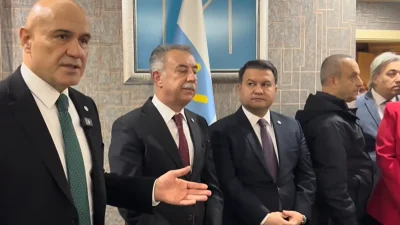 Turhan Çömez, Kahramanmaraş’ta düzenlediği basın toplantısında ekonomi, dış politika ve