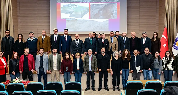 Programda konuşan KSÜ Mühendislik ve Mimarlık Fakültesi Jeoloji Mühendisliği Bölümü