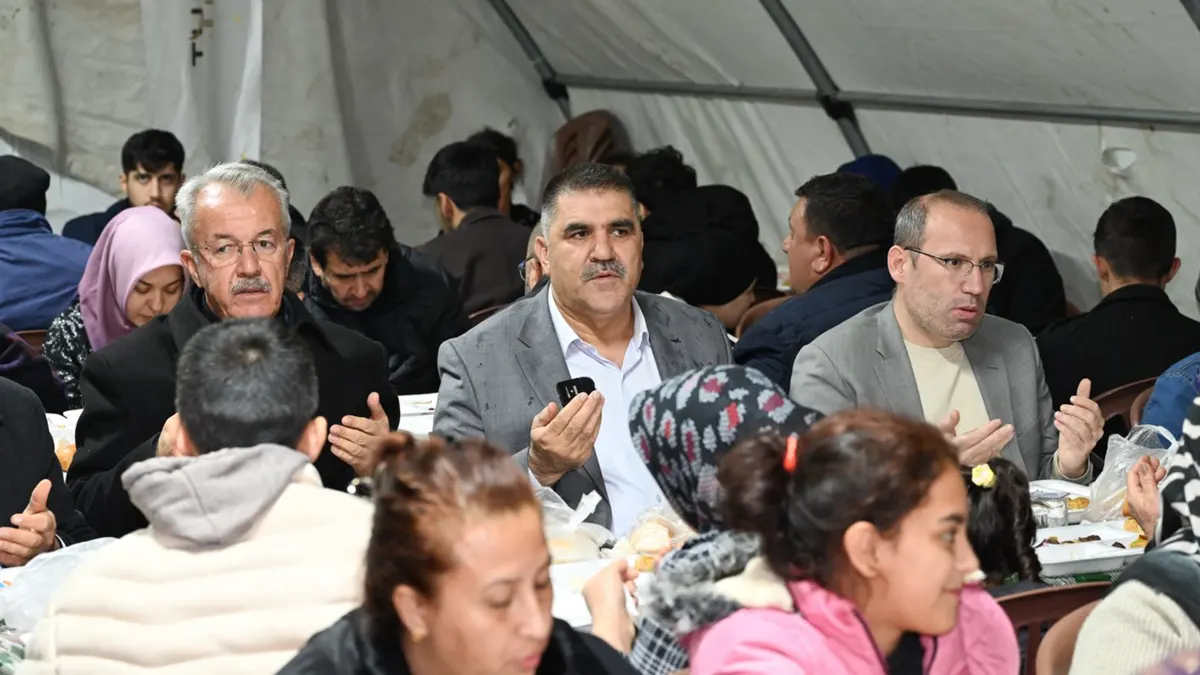 turkoglunda ramazan coskusu iftar sofralari etkinlikler ve manevi atmosfer bir arada