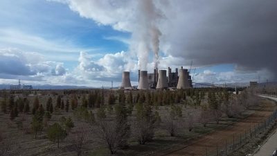 Açıklamada ayrıca, termik santrallerde yılda ortalama iki kez planlı bakım