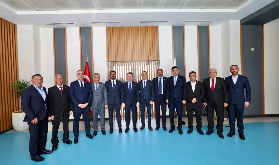 KAHRAMANMARAŞ ZİRAAT ODASI BAŞKANLARI ANKARA’DA TARIM ZİRVESİNDE BULUŞTU Kahramanmaraş Ziraat Odası Başkanı Mehmet Çetinkaya öncülüğünde gerçekleşen programda, Tarım
