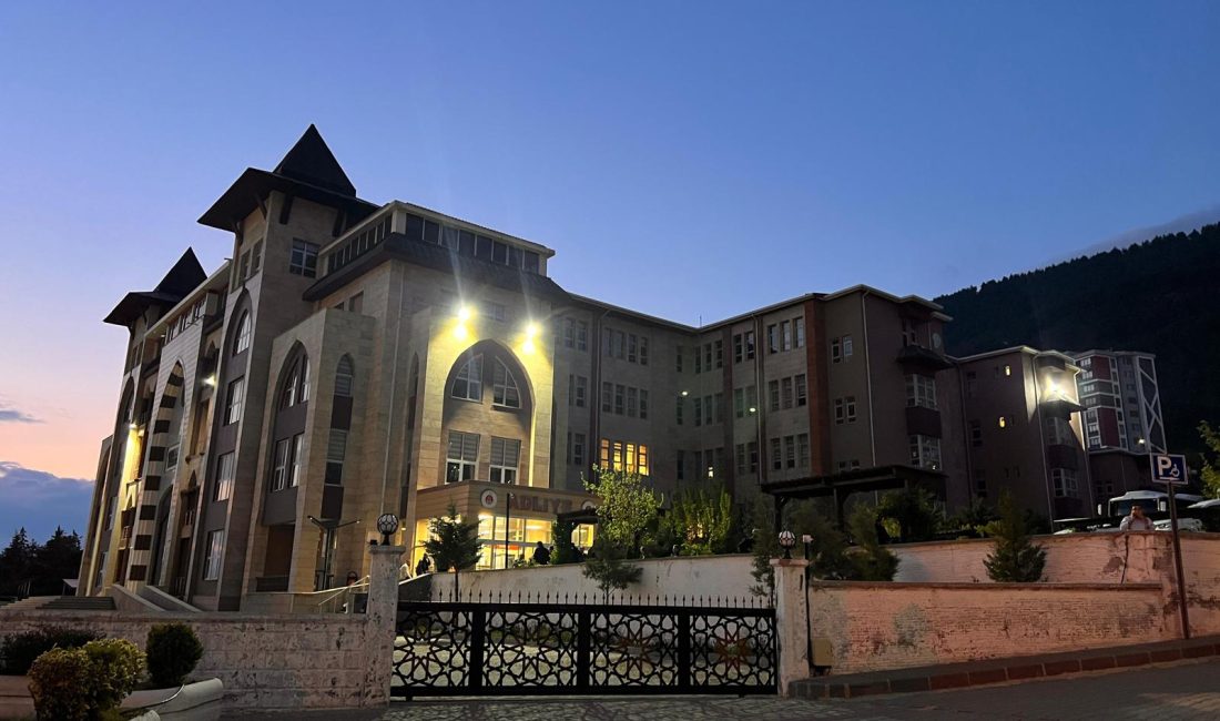 Duruşmada savunma yapan tutuklu sanıklar S.K. ve M.P., önceki beyanlarını