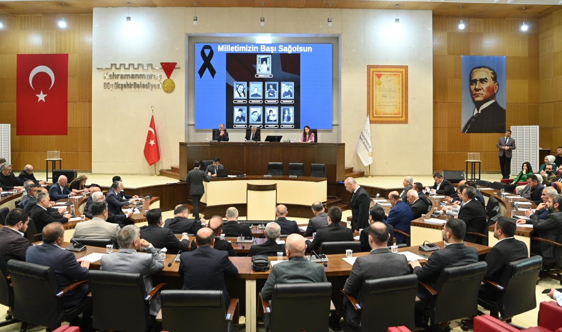 Şehrin yönetimine yön verecek önemli kararların alındığı toplantıda hem idari