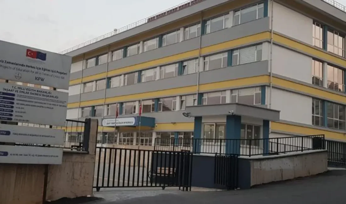 Eğitim sürecinin, Şehit Tebernuş Özler Ortaokulu öğrencilerinin sabahçı, Ayser Çalık