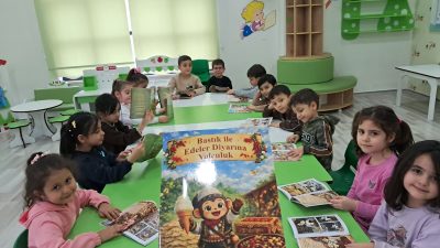 Bakımevi’nde eğitim gören minikler, Kütüphaneler Haftası kapsamında başlattığı Minik Kalpler