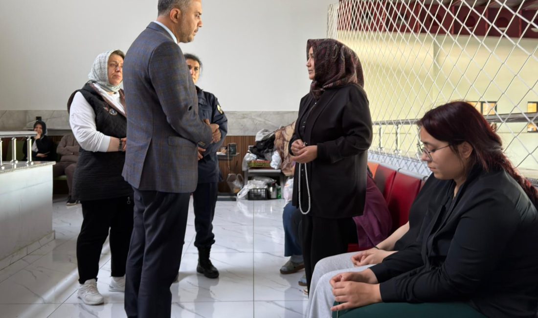 Yoğun bakım servislerinde tedavileri süren öğrencilerin durumu hakkında hastane yetkilileri