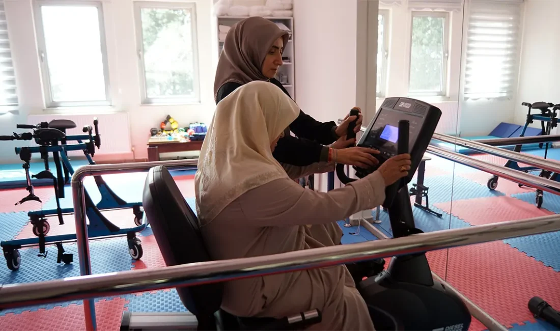 Bu kapsamda Divanlı Mahallesi’nde hizmet veren Aktif Yaşam Merkezi, sunduğu