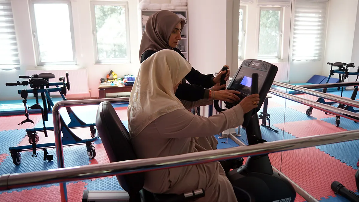 aktif yasam merkezi yaslilarin hayatina deger katmayi surduruyor