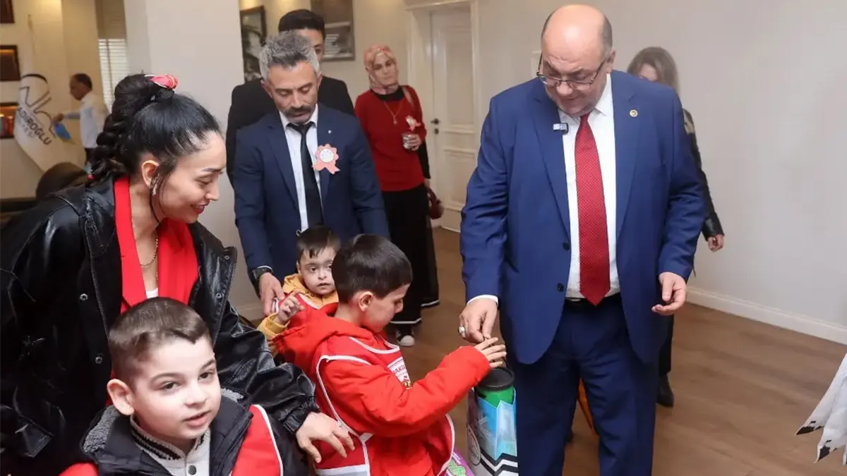 baskan akpinara otizm farkindalik gununde anlamli ziyaret